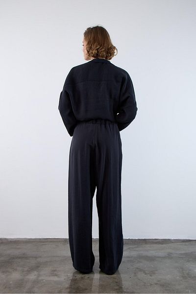 FEMMESTUDIO Women's Black Elastic Waist Wide Leg Trousers