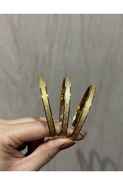 ZEHRİNG Sim Detaylı Gold Kelepçe Bileklik