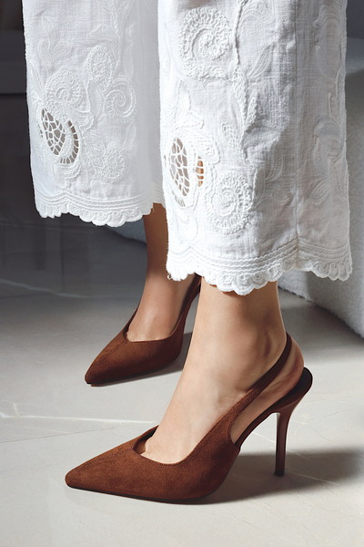 POLKA STORE Modesty Pointed Toe Satin V Low-Cut Stitching Detail Back Open Stiletto Evening Dress Heeled Women's Shoes