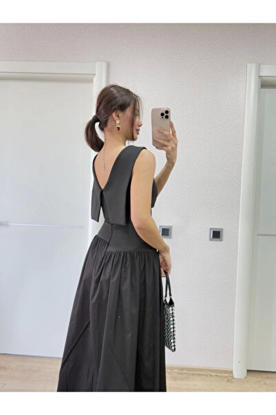 SGM BUTİK فستان إيدوليكا طويل بجناح خلفي - أسود