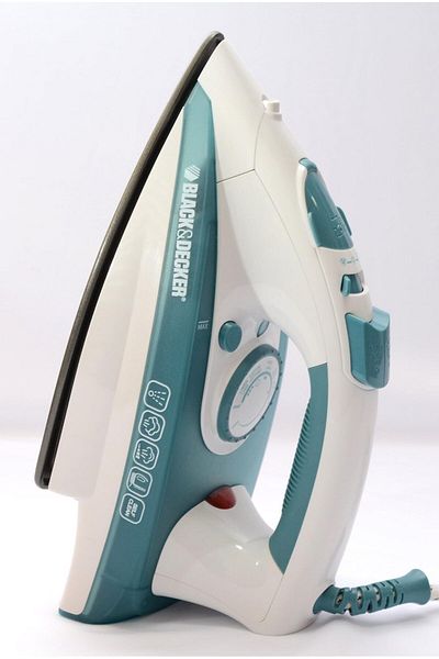 Black&Decker Black & Decker 1750W Steam Iron Ceramic Coated Soleplate with Anti Calc, Self Clean, Auto Shutoff -