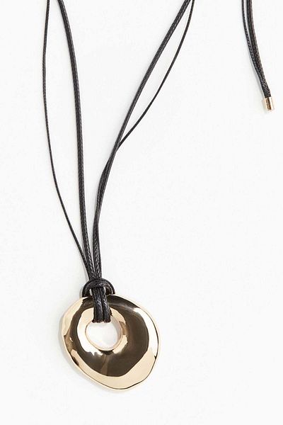 H&M Pendant cord necklace