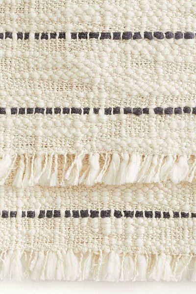 H&M Textured-weave table runner