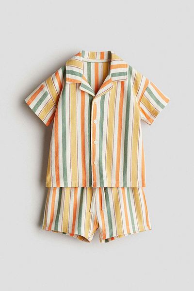 H&M 2-piece terry resort shirt and shorts set