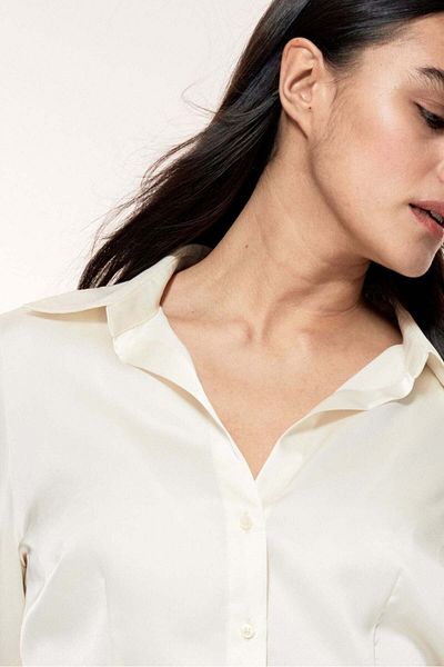 H&M Fitted satin shirt