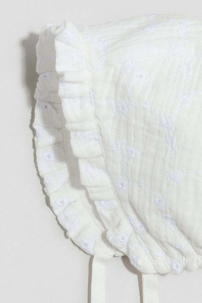 H&M Broderie Anglaise Muslin Bonnet