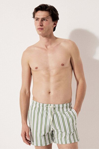 H&M شورت سباحة من قماش السيراكر