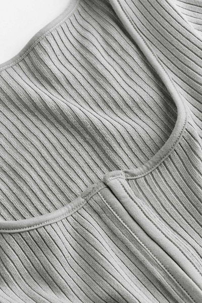 H&M Cropped long-sleeved top