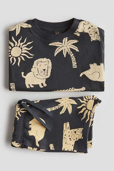 H&M 2-piece T-shirt and shorts set