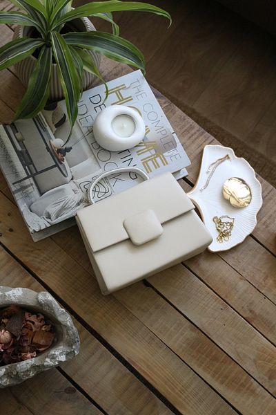 Moom Bag Γυναικεία κρεμ τετράγωνη αγκράφα Αξεσουάρ Βραδινό φόρεμα Τσάντα ώμου με πέτρινη λαβή
