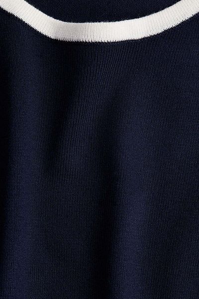 H&M تي شيرت محبوك بشكل جيد
