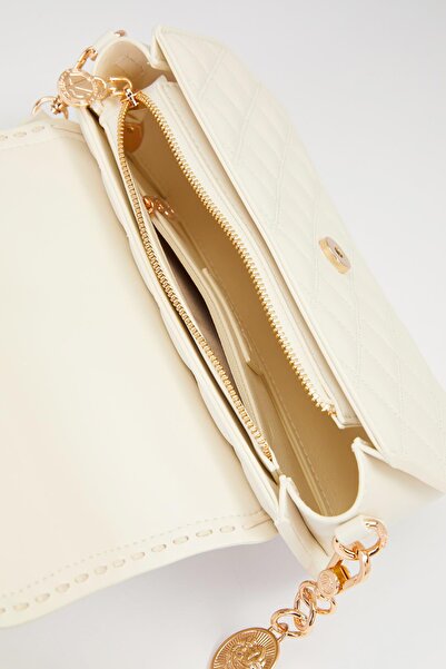 Levidor Cream Round Buckle Detail Shoulder Bag