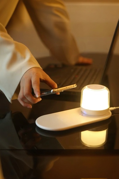 ProNorth S12 MagSafe Şarj Stantlı Kablosuz RGB Hoparlör Beyaz