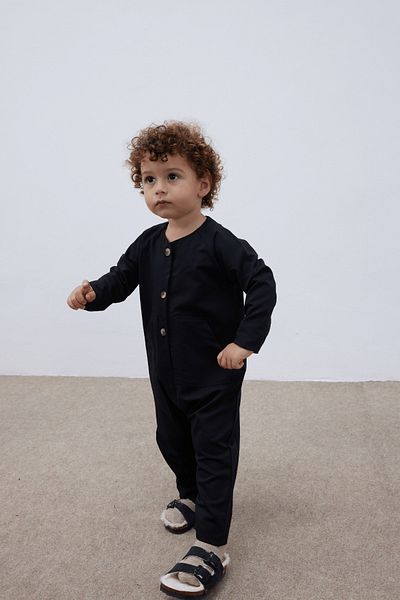 Fahhar Kids Salopetă pentru copii cu buzunar cangur negru
