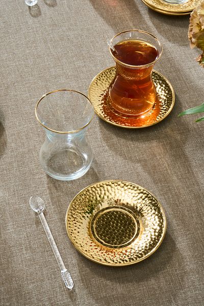 Karaca Ada 6-Person 18 Piece Tea Set Gold