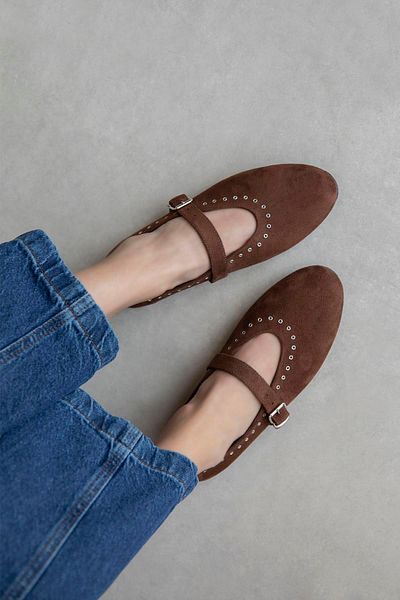 STRASWANS Abner Women's Drop Detail Suede Ballerina Brown