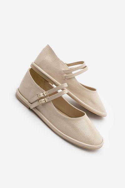 Marjin Damen-Ballerinas mit Schnalle und doppeltem Riemen aus beigem Lackleder