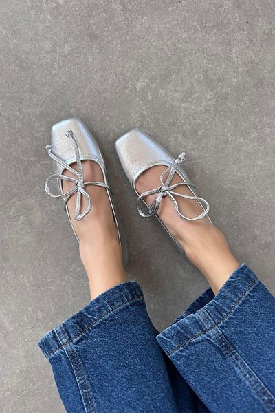 STRASWANS Sara Women's Ankle Strap Wrinkled Leather Ballerinas Silver