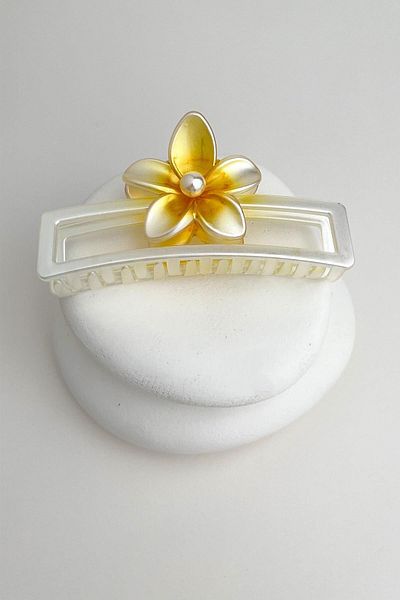 Modex Pearl Detailed Clover Flower Latch Buckle (11cm)