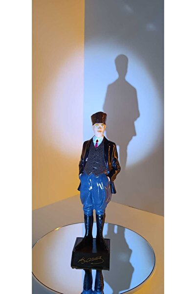Tasarım Mustafa Kemal Atatürk Heykeli El Ile Boyanmış 23 Cm