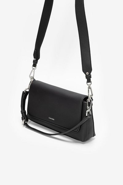 Calvin Klein Women's Brand Logo Suitable for Daily Use Black Shoulder Bag K60k611364-Beh