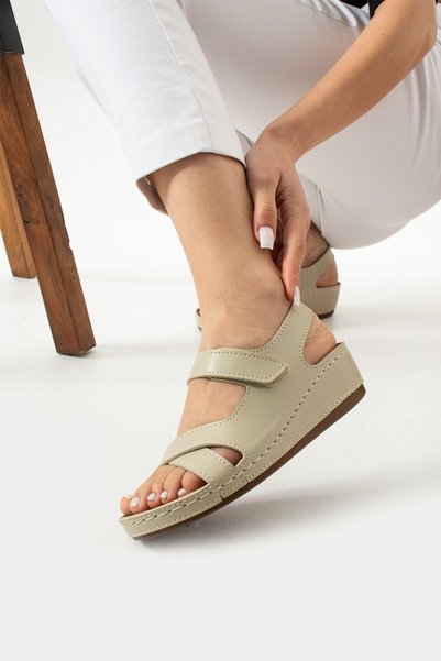 AlbiShoes Liza Single Strap Anatomical Women's Mother Sandals Slippers - Velcro Daily Walking Sandals