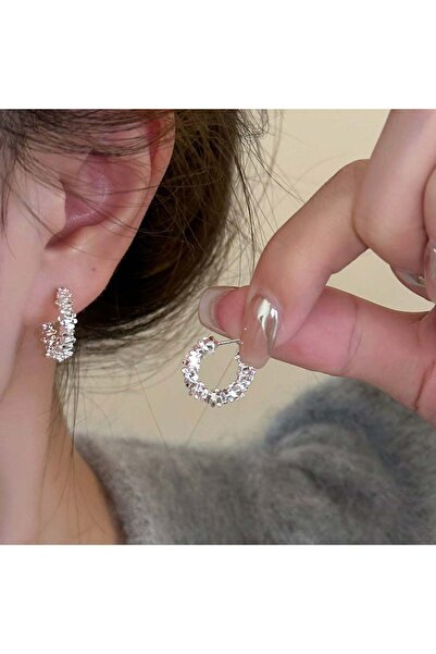 Choice أقراط فضية بتصميم فريد وأنيق ورائع على شكل حرف C غير منتظم، من أحدث صي...