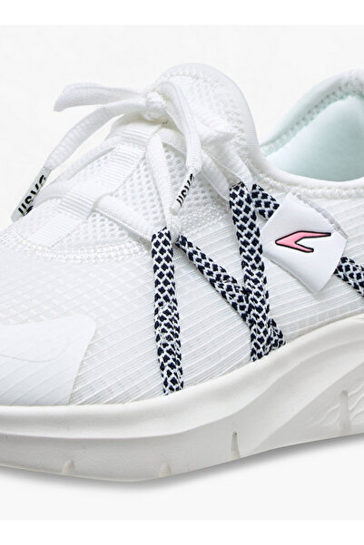 Dash Logo Detail Sports Shoes with Lace-Up Closure