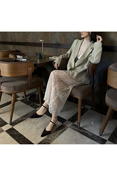 Tuğçe Saray Transparan dantel etek, nikah için dantel etek, parti kıyafeti, düğün kıyafeti