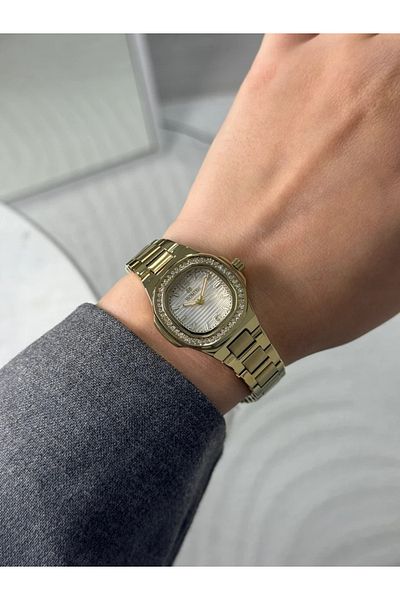 Homies Guaranteed Premium Women's Wrist Watch Gold (White Dial) Rshms-183
