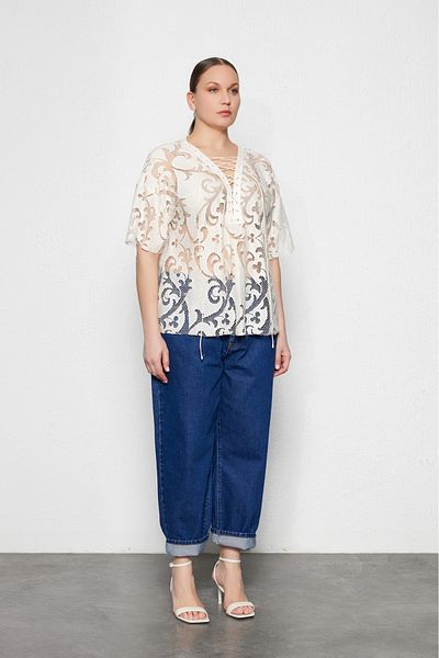 LUOKK Wilma Large Size Eyelet Lace Blouse Cream