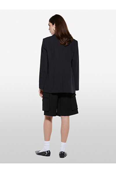 Sisley Kadın Siyah Viskoz Karışımlı Kemerli Comfort Fit Bermuda Şort