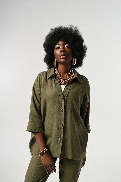 Orfeo Negro Women's 100% Linen Three Quarter Sleeve Solid Color Single Pocket Shirt