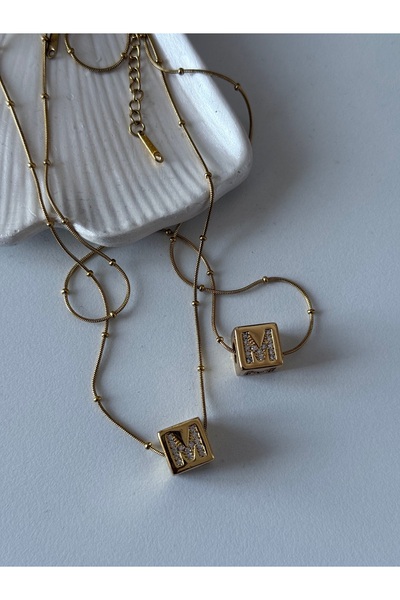ACCESSORYHUB Baş Harfli Kişiye Özel M Harfi Kadın Kolye – Gold Renk