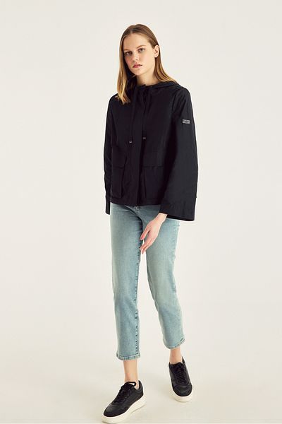 Naramaxx Three Quarter Sleeve Short Raincoat