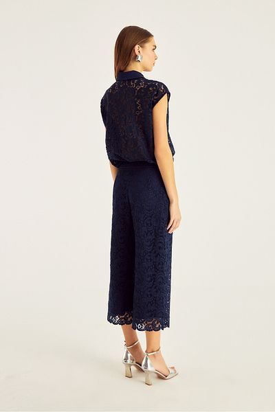 Naramaxx Capri Length Lace Trousers