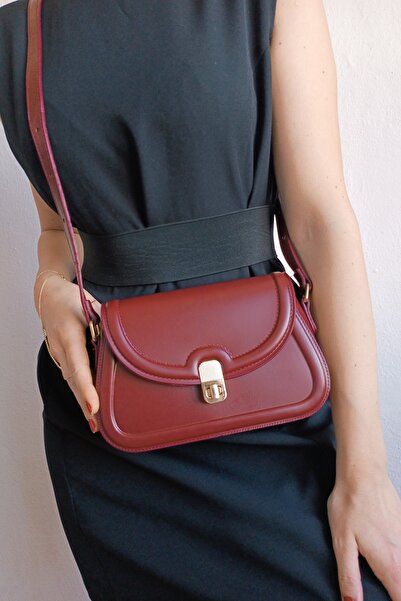 Glemix Geantă de damă Ninda Burgundy Locked Embossed Textured
