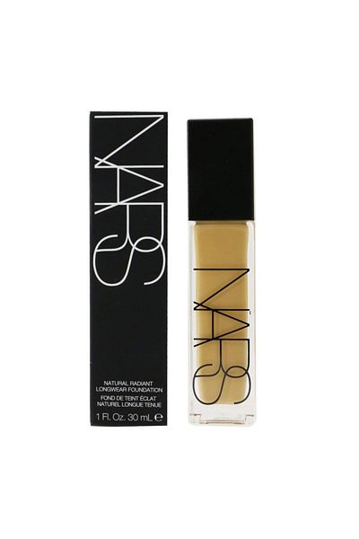 Nars كريم أساس طبيعي متألق يدوم طويلًا من نارس - سترومبولي 30 مل