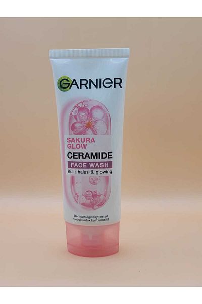 Garnier غسول الوجه ساكورا جلو سيراميد سوبر ويب
