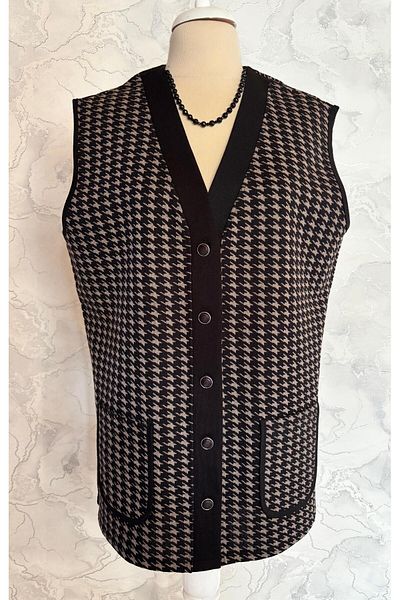 Özenli Triko Steel Knit 5 Button Houndstooth Patterned Mother Vest Black Beige