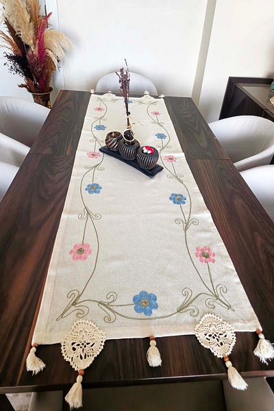 Calke Runner Lace and Colorful Embroidery Embroidered Tassel Detailed Authentic Buldan Handwork Linen