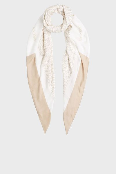 Calvin Klein Jacquard Logo Printed 130 X 130 cm Shawl K60K612706Pbp Shawl K60K612706 Pbp