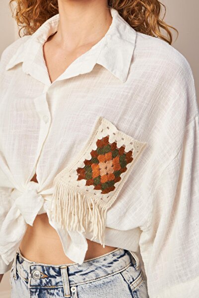 MODA Boho Ekru Gömlek – Püskül ve Cep Detaylı Tasarım