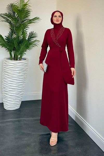 MERVEN AKYÜZ Βραδινό φόρεμα Arden με διπλό γιακά Claret Red