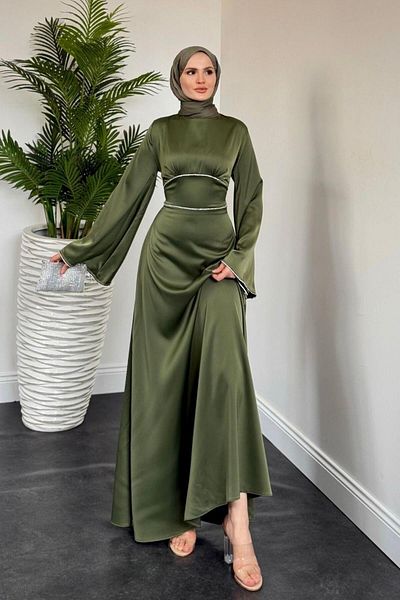 MERVEN AKYÜZ Vlasi Satin Evening Dress with Baguette Stones on the Sleeves and Waist Khaki
