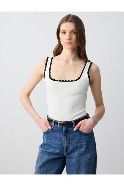 Jimmy Key White U Neck Embroidery Detailed Knitted Blouse