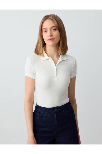 Jimmy Key Tricou alb tricotat cu mânecă scurtă, cu gât polo