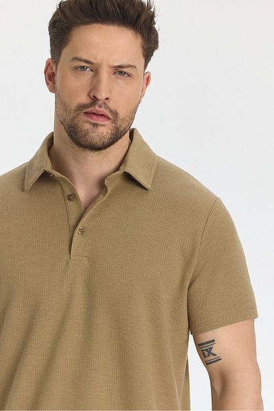 Frappoli Ανδρικό μπλουζάκι με λαιμόκοψη Jaguar - Χρώμα Camel, Μείγμα βαμβακιού, Lycra που δεν συρρέει, Λεπτομέρεια με σκίσιμο, Slim Fit