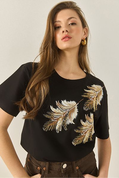 Bianco Lucci Women's Shoulder Leaf Patterned Beadwork Detailed Comfortable Fit Cotton T-Shirt 1850 60283283