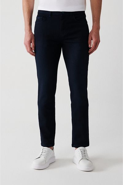 Avva Marineblaue, antike, gewaschene, flexible Berlin-Jeanshose aus Baumwolle für Herren A32y3505